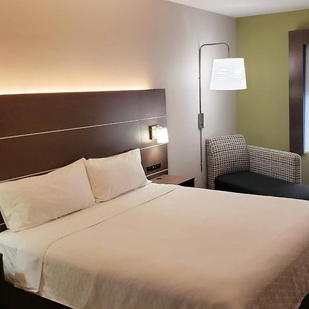 Holiday Inn Express Hotel And Suites Weslaco By Ihg Eksteriør billede