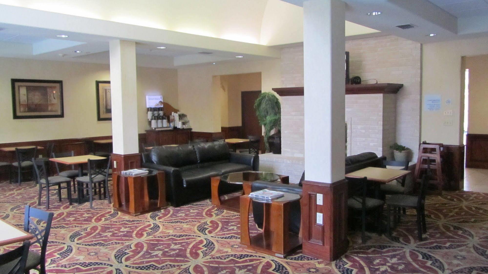Holiday Inn Express Hotel And Suites Weslaco By Ihg Eksteriør billede
