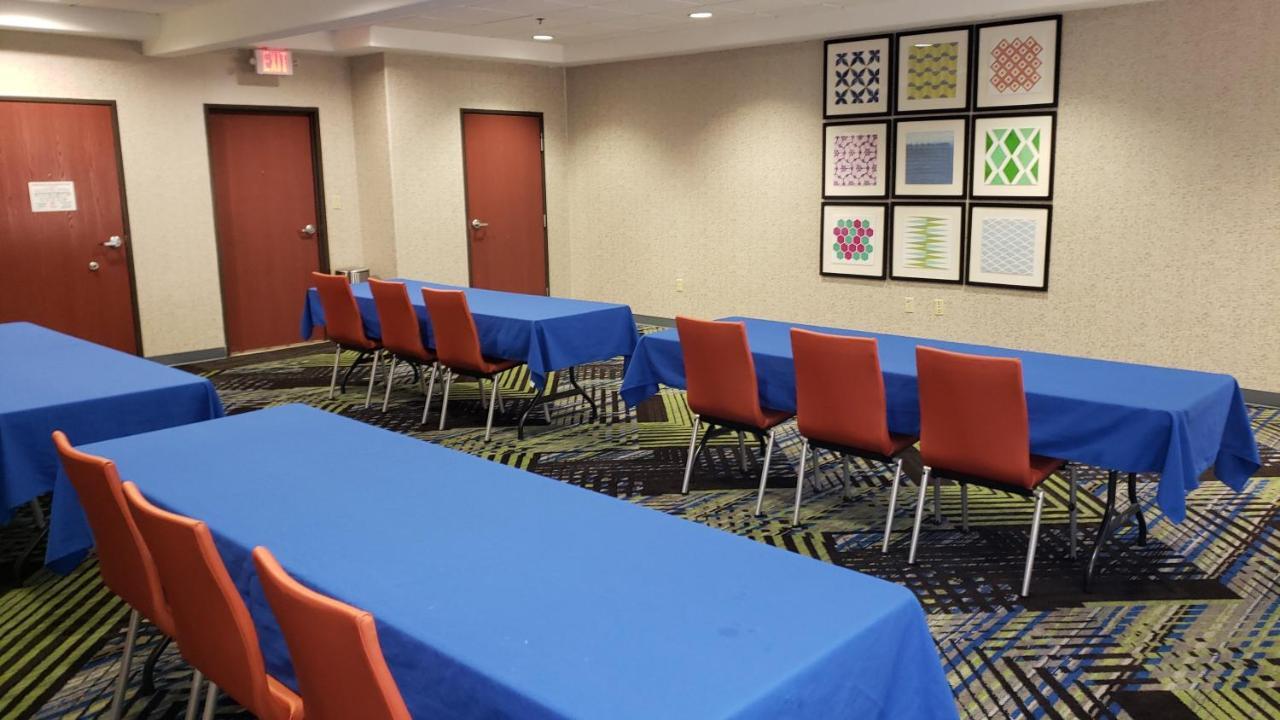 Holiday Inn Express Hotel And Suites Weslaco By Ihg Eksteriør billede